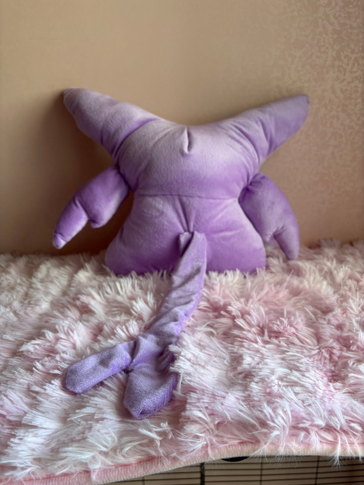 ✨ Creatura Lilla Cartoon Inspired 💜 - Peluche Colorato Handmade