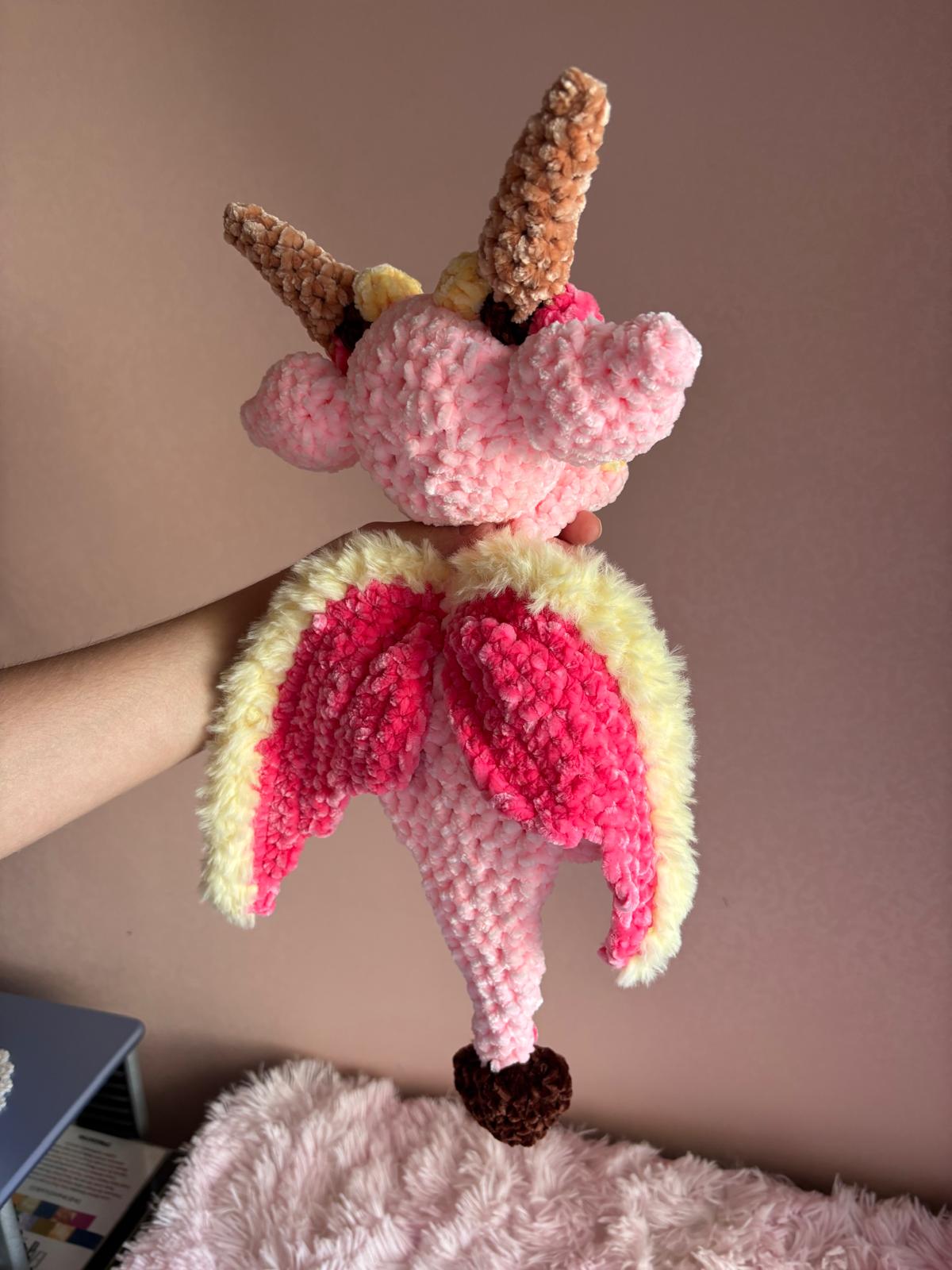 Draghetta Gelato 🍦🍫🍓 Peluche Uncinetto Handmade - Zampine Pets & Plushies